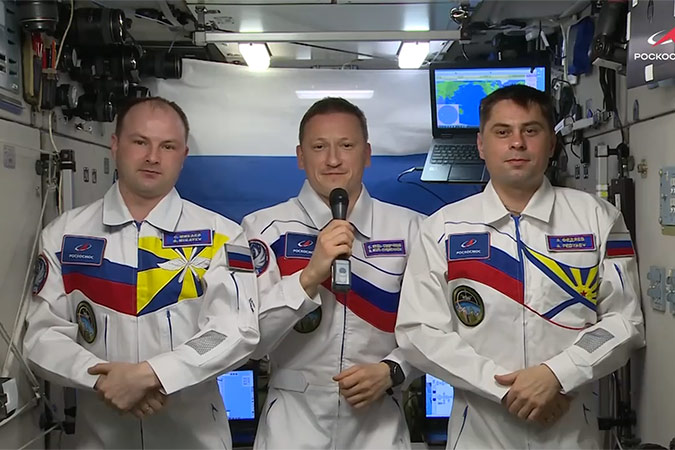 С днём космонавтики!