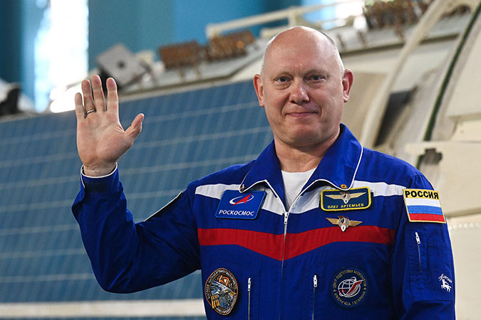 С началом космической недели, друзья!